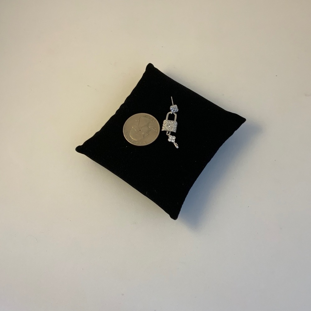 Blossom Lock & Key Earrings - Picture 10 of 10